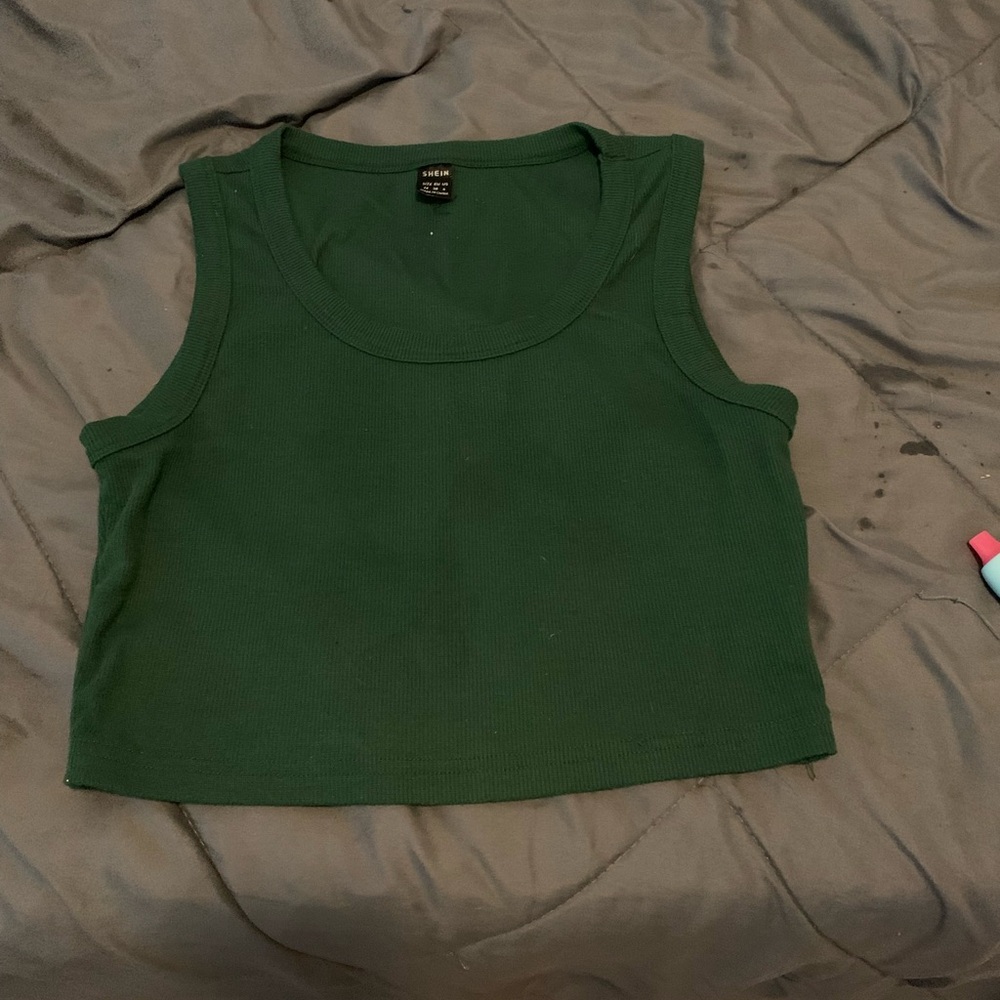 SHEIN Green Sleeveless Crop Tank Top